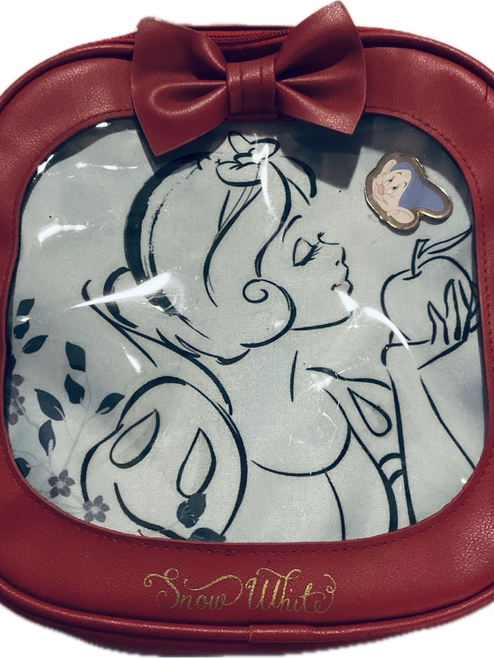 Disney Snow White Pin Collectors Backpack by Bioworld - Picture 6 of 6